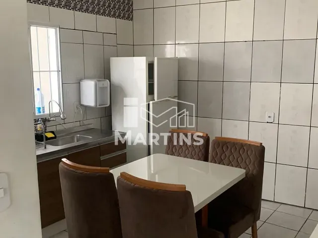 Casa 1 quarto e 1 banheiro, para alugar, no bairro Jardim Record em Taboão da Serra