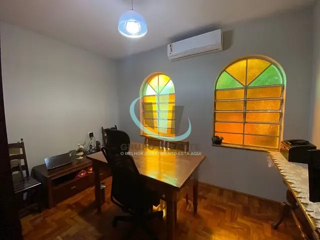 Casa com 208m² 2 quartos e 1 banheiro, à venda, no bairro CENTRO em ARARAQUARA
