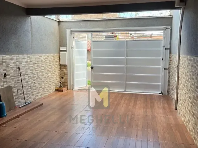 Casa com 225m² 7 quartos e 4 banheiros, à venda, no bairro Jardim Amélia em Serrana