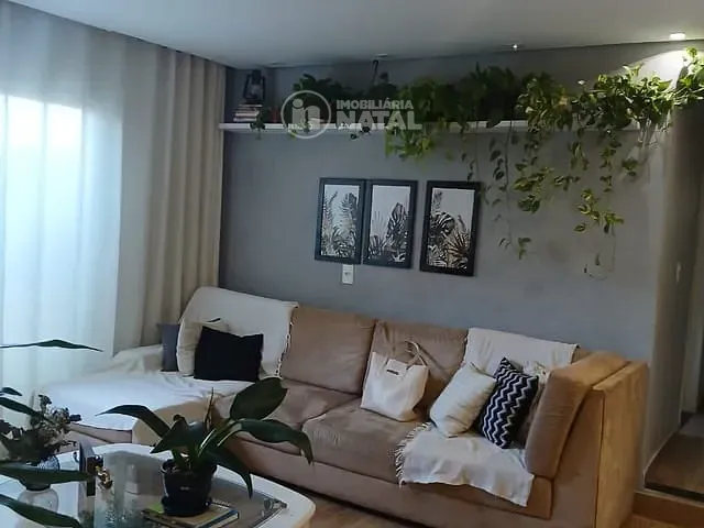 Casa com 185m² 3 quartos e 2 banheiros, à venda, no bairro Tarobá em Londrina