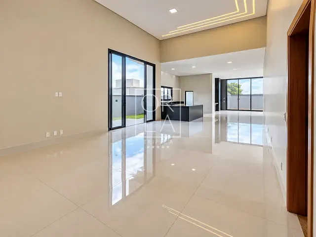 Casa 4 quartos e 6 banheiros, à venda, no bairro Portal do Sol Garden em Goiânia