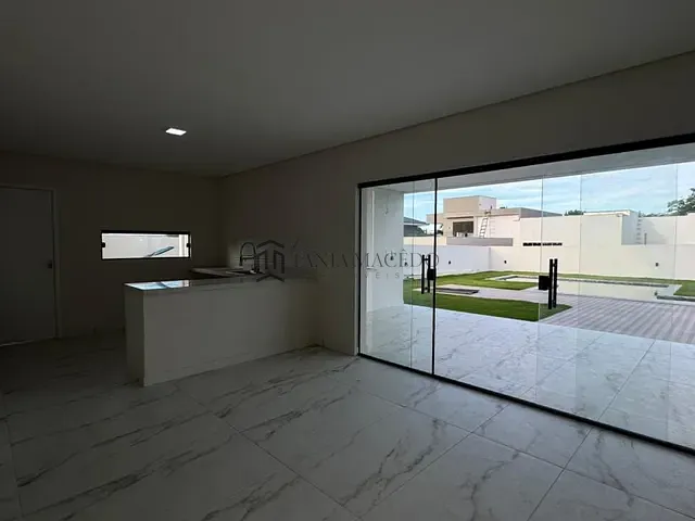 Casa 4 quartos e 5 banheiros, à venda ou para alugar, no bairro Várzea em Recife