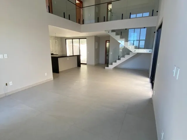 Casa 3 quartos e 3 banheiros, à venda, no bairro Alphaville em Rio das Ostras