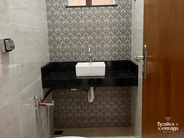 Casa 4 quartos e 5 banheiros, para alugar, no bairro Jardim São Paulo II em Sarandi