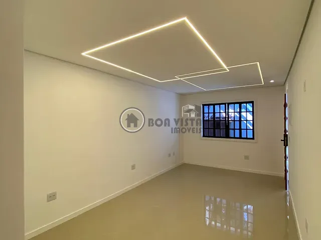 Casa 3 quartos e 1 banheiro, à venda, no bairro Jardim São Pedro em Mogi das Cruzes