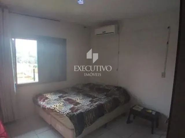 Casa com 450m² 3 quartos e 2 banheiros, à venda, no bairro Centro em Cruzeiro Do Sul
