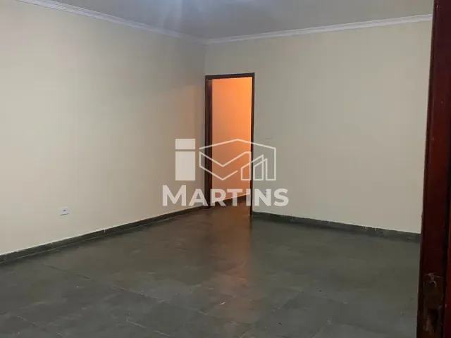 Casa 4 quartos e 3 banheiros, para alugar, no bairro Vila Pirajussara em São Paulo