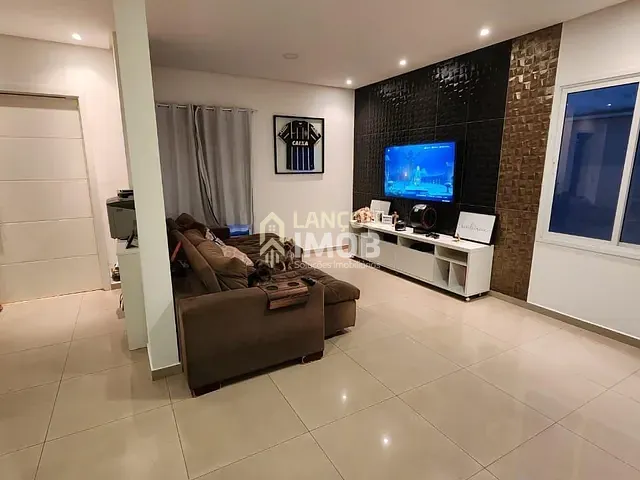 Casa com 340m² 3 quartos e 3 banheiros, à venda, no bairro Jardim Paulista em Jundiaí