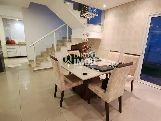 Casa com 340m² 3 quartos e 3 banheiros, à venda, no bairro Jardim Paulista em Jundiaí