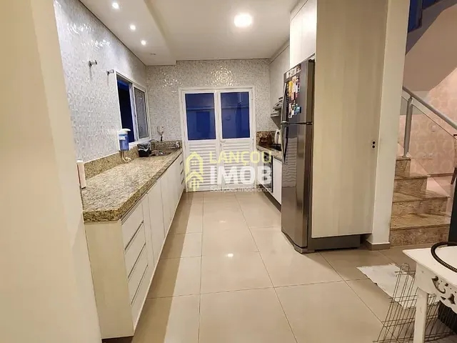 Casa com 340m² 3 quartos e 3 banheiros, à venda, no bairro Jardim Paulista em Jundiaí