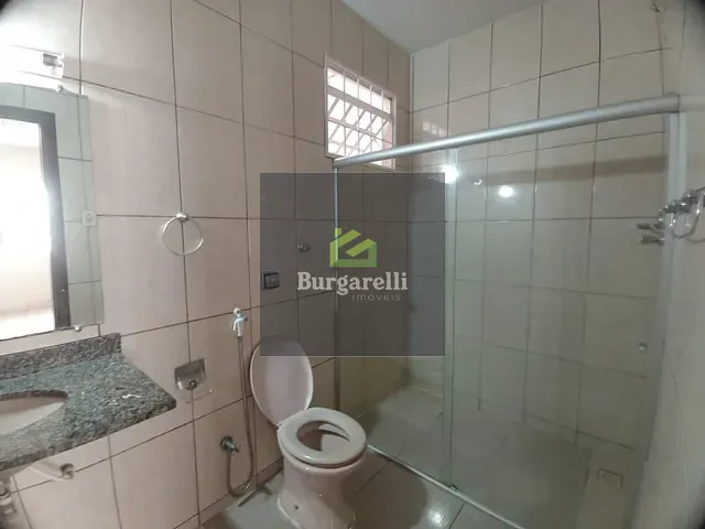 Casa 3 quartos e 2 banheiros, para alugar, no bairro Dona Julieta em Lavras