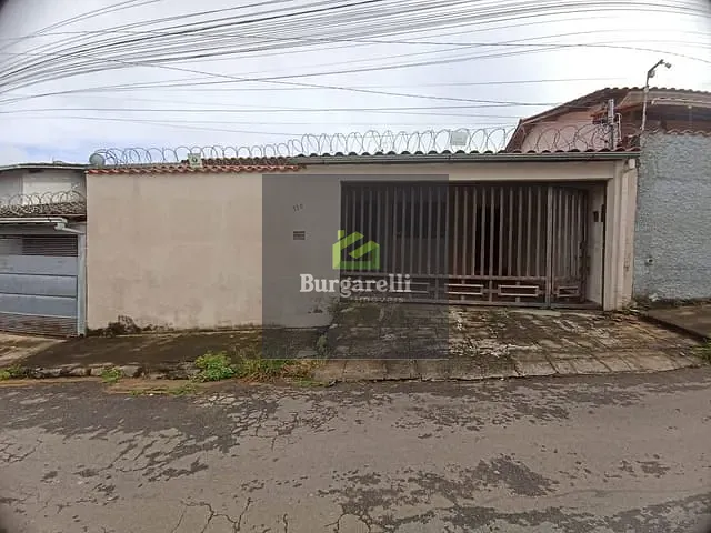 Casa 3 quartos e 2 banheiros, para alugar, no bairro Dona Julieta em Lavras