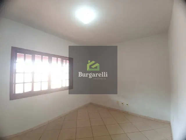 Casa 3 quartos e 2 banheiros, para alugar, no bairro Dona Julieta em Lavras