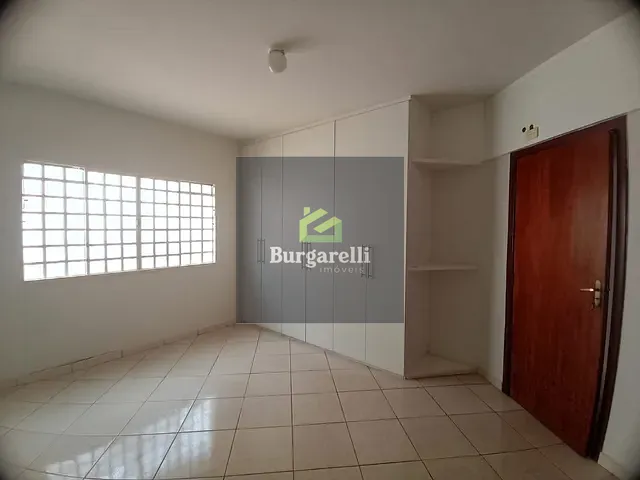 Casa 3 quartos e 2 banheiros, para alugar, no bairro Dona Julieta em Lavras