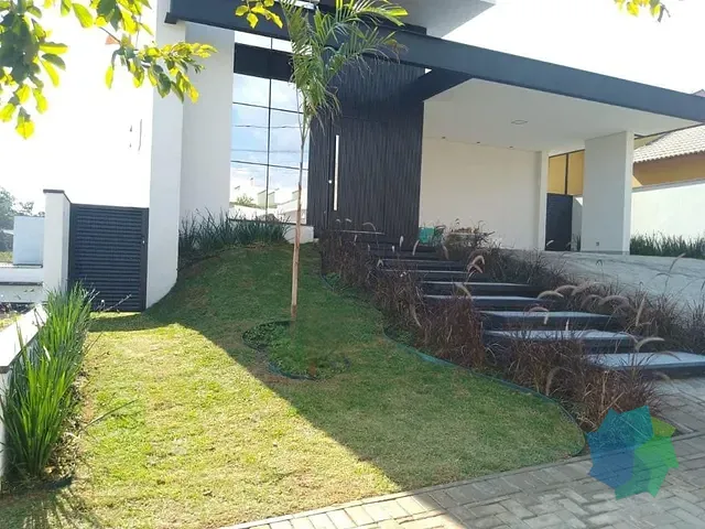 Casa com 471m² 3 quartos e 5 banheiros, à venda, no bairro Portal dos Bandeirantes em Salto