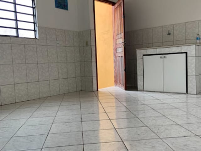 Foto do Casa - Casa para Locação com Cômodos Amplos, Sacada Grande, Lavanderia e Água e Luz Independentes | Mix Nascimento