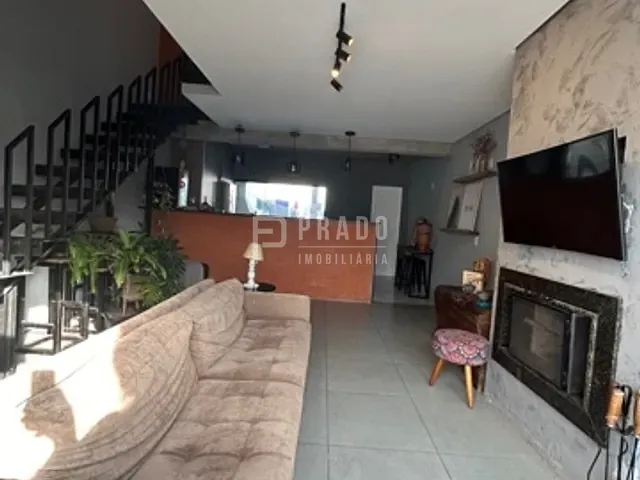 Casa com 125m² 2 quartos e 2 banheiros, à venda, no bairro Laranjal em Pelotas