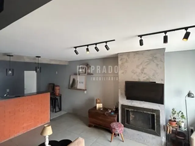 Casa com 125m² 2 quartos e 2 banheiros, à venda, no bairro Laranjal em Pelotas