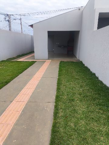 Casa com 94m² 2 quartos e 1 banheiro, à venda, no bairro Residencial João Alberto A dos Santos em Campo Grande