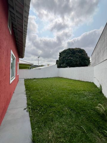 Casa com 301m² 3 quartos e 2 banheiros, à venda, no bairro --- em São Pedro da Aldeia