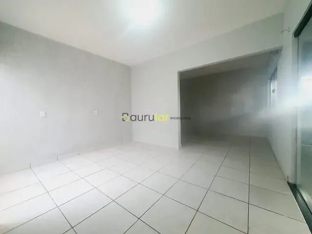 Casa 3 quartos e 2 banheiros, à venda, no bairro Núcleo Residencial Edison Bastos Gasparini em Bauru