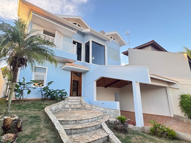 Casa 2 quartos e 4 banheiros, à venda, no bairro Colina Verde em Tatuí