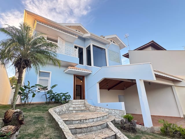Casa 2 quartos e 4 banheiros, à venda, no bairro Colina Verde em Tatuí
