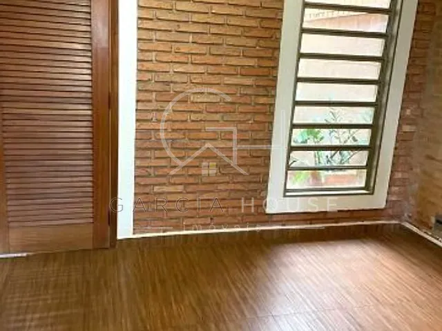 Casa com 270m² 2 quartos e 3 banheiros, à venda, no bairro Parque dos Bandeirantes em Ribeirão Preto