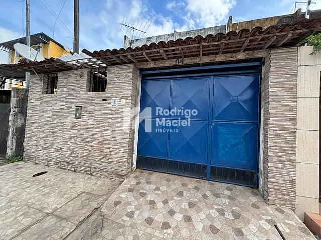 Casa 4 quartos e 3 banheiros, à venda, no bairro Várzea em Recife