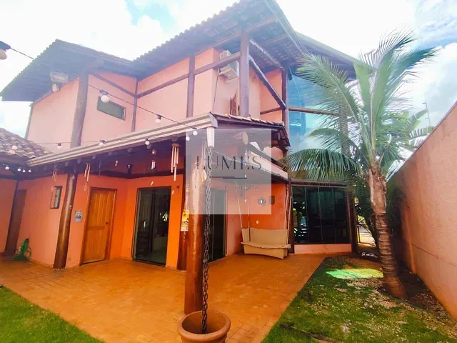 Casa com 300m² 3 quartos e 3 banheiros, à venda ou para alugar, no bairro Residencial Horto Florestal Jacyra I em Americana