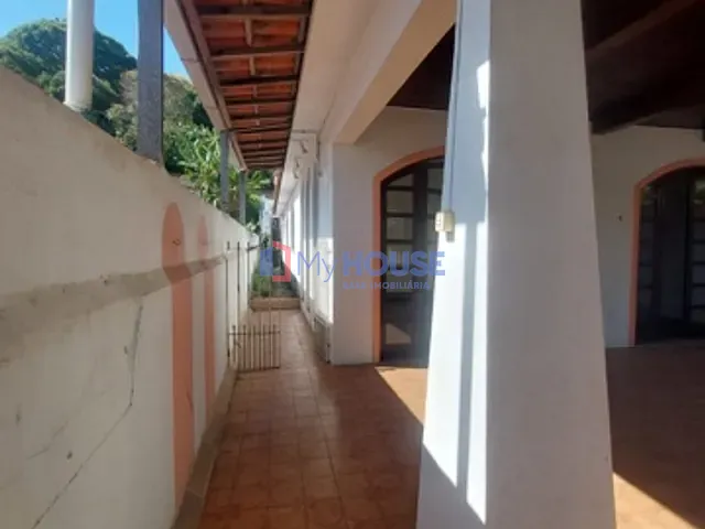 Casa com 500m² 4 quartos e 4 banheiros, para alugar, no bairro Teresópolis em Ilhéus