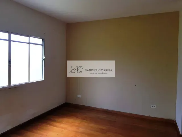 Casa 3 quartos e 2 banheiros, à venda, no bairro Pacaembu em Londrina