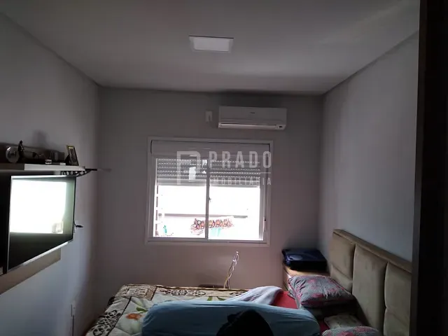 Casa com 125m² 2 quartos e 2 banheiros, à venda, no bairro Laranjal em Pelotas