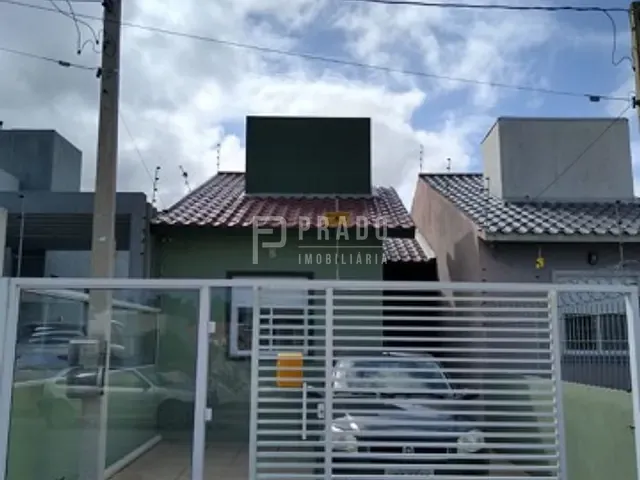 Casa com 125m² 2 quartos e 2 banheiros, à venda, no bairro Laranjal em Pelotas