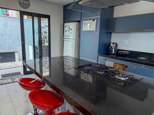Casa 3 quartos e 5 banheiros, à venda, no bairro Viverde I em Rio das Ostras