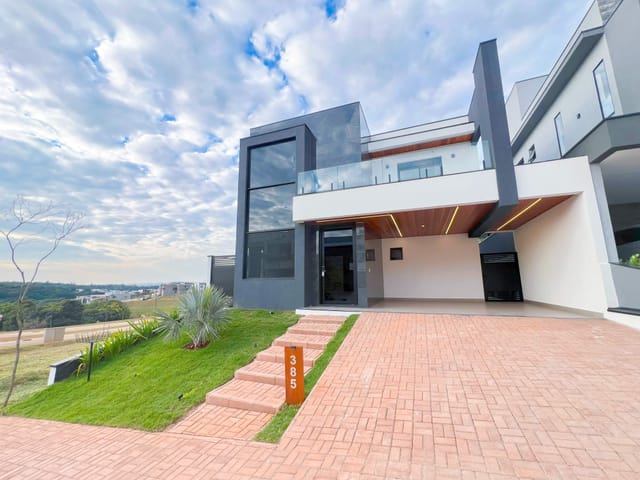 Casa com 348m² 4 quartos e 5 banheiros, à venda, no bairro Loteamento Brisas do Lago em Jundiaí