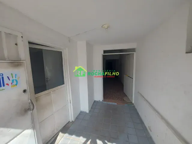 Casa 1 quarto e 1 banheiro, para alugar, no bairro Centro em Teresina