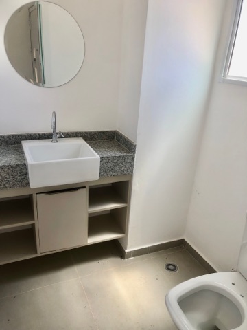 Casa 3 quartos e 3 banheiros, para alugar, no bairro Parque dos Novos Estados em Campo Grande