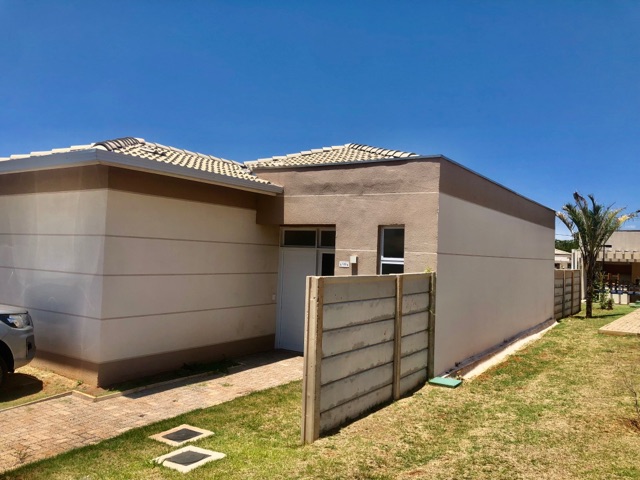 Casa 3 quartos e 3 banheiros, para alugar, no bairro Parque dos Novos Estados em Campo Grande