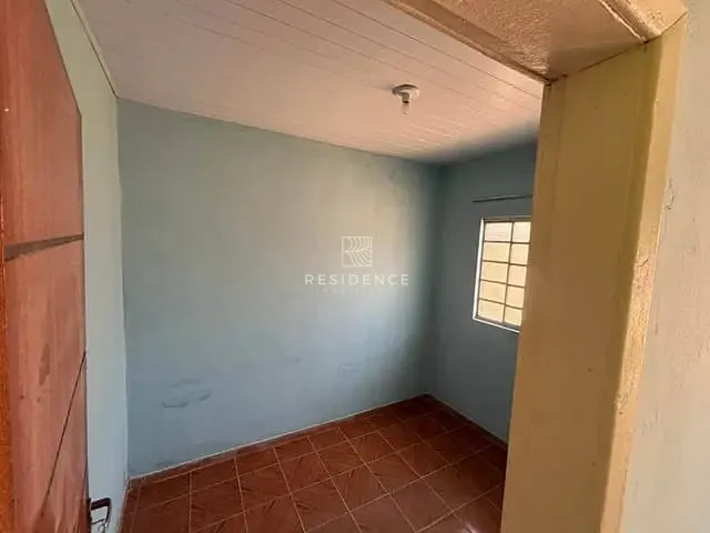 Casa 2 quartos e 1 banheiro, à venda, no bairro Alambari em Resende