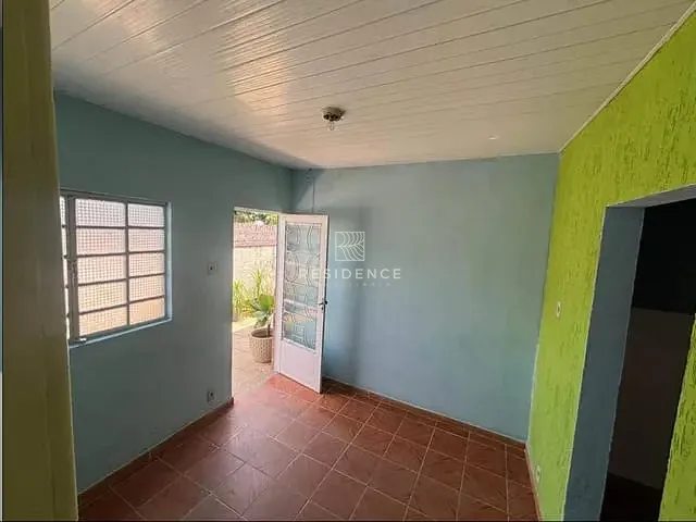 Casa 2 quartos e 1 banheiro, à venda, no bairro Alambari em Resende