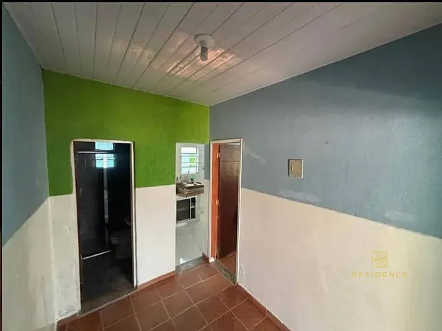 Casa 2 quartos e 1 banheiro, à venda, no bairro Alambari em Resende