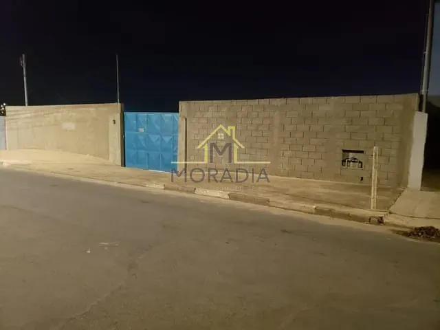 Casa com 618m² 3 quartos e 2 banheiros, à venda, no bairro Vila Progresso em Guaxupé