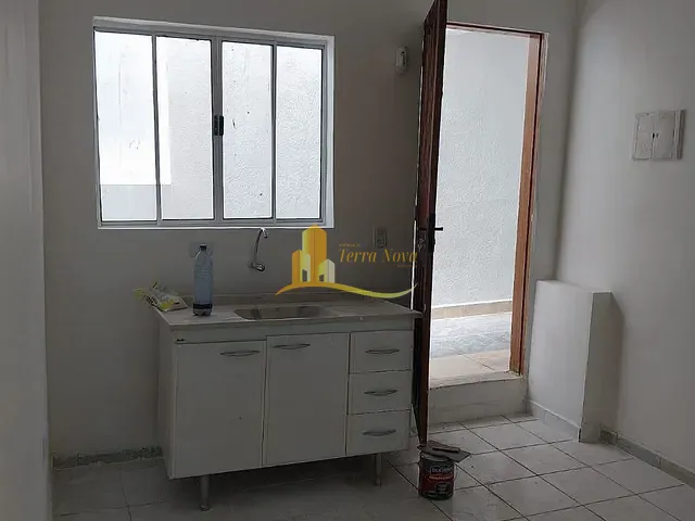 Casa 1 quarto e 1 banheiro, para alugar, no bairro Vila Carmosina em São Paulo