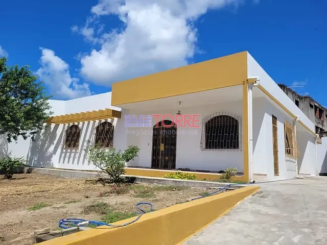 Casa 4 quartos e 3 banheiros, à venda, no bairro Jardim Grapiúna em Itabuna