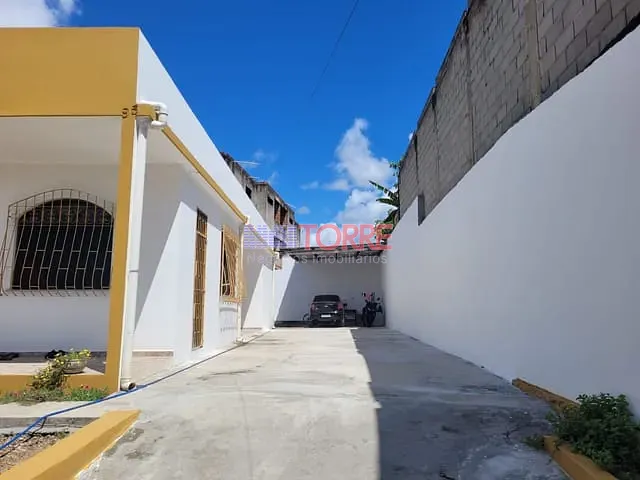 Casa 4 quartos e 3 banheiros, à venda, no bairro Jardim Grapiúna em Itabuna