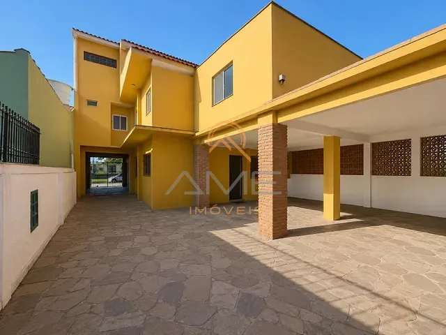 Casa 4 quartos e 3 banheiros, à venda, no bairro Três Vendas em Pelotas