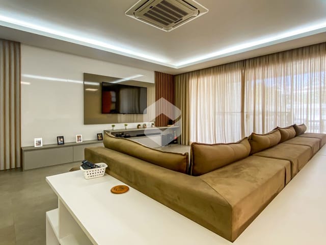 Casa com 320m² 4 quartos e 6 banheiros, à venda, no bairro Barra da Tijuca em Rio de Janeiro