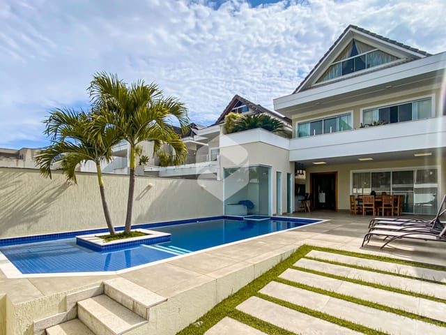 Casa com 320m² 4 quartos e 6 banheiros, à venda, no bairro Barra da Tijuca em Rio de Janeiro