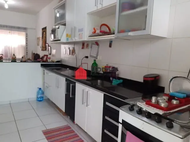 Casa com 148m², à venda, no bairro Piracangaguá (Chácara Flórida) em Taubaté
